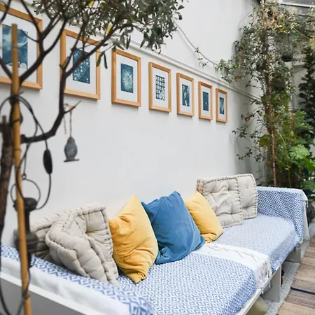 Spacious 141 M Family Nest In 10th District Apartment Paris